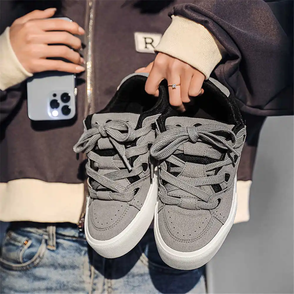 Luxury Lifestyle Experiences - Con allacciatura Scarpe da scuola da