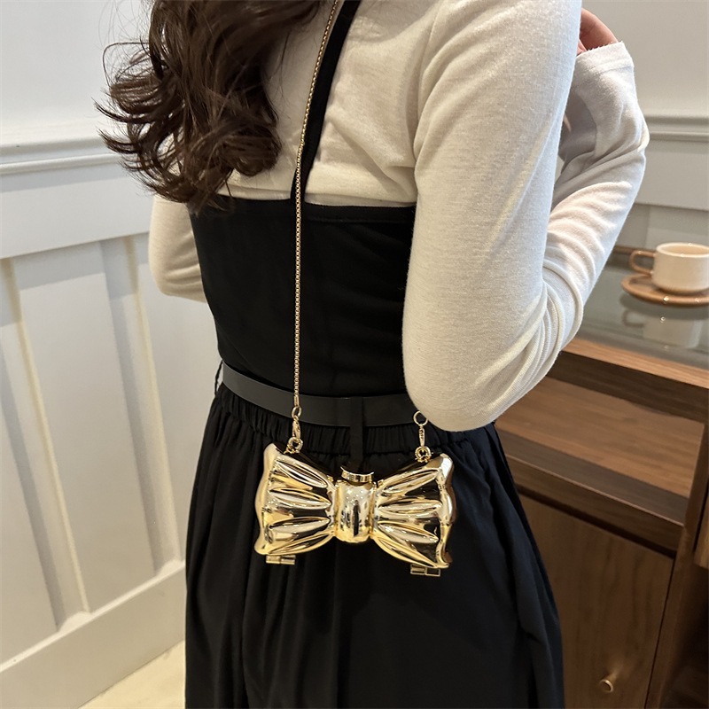 Mini borsa in metallo di moda  - Luxury Lifestyle recensione e prezzo